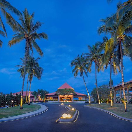 하얏트 리젠시 콴탄 리조트 외부 사진 The Royal Paradise Hotel and Spa