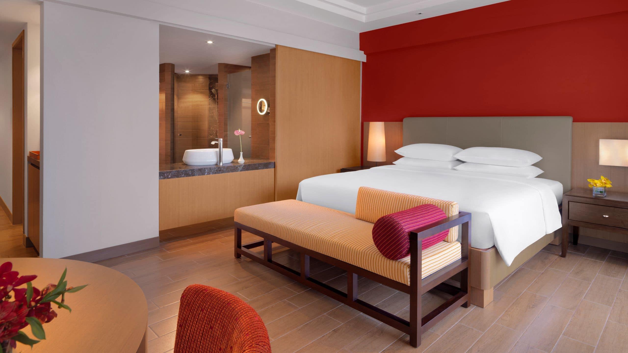 하얏트 리젠시 콴탄 리조트 외부 사진 A bedroom at the hotel